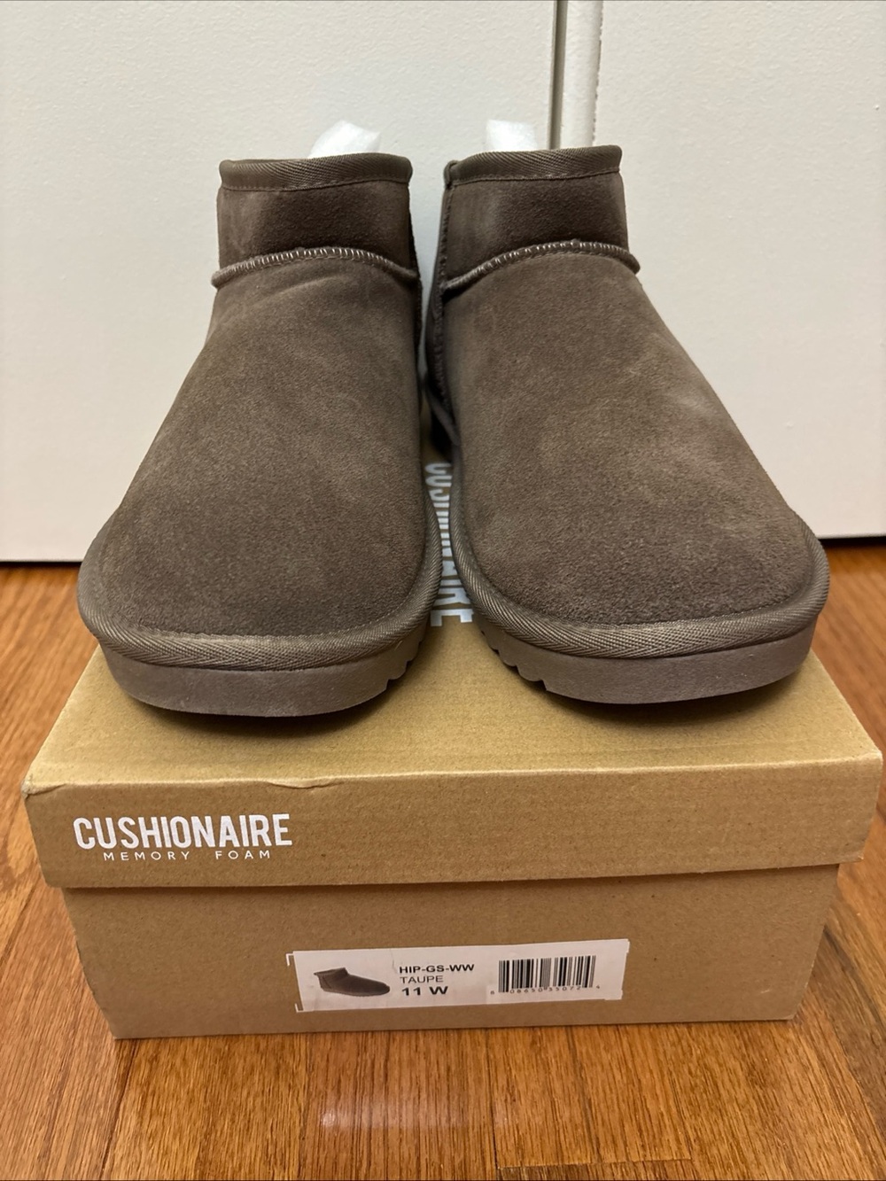Cushionaire Hip Genuine Suede Taupe 11 W US Ankle Boots Memory Foam New In Box
